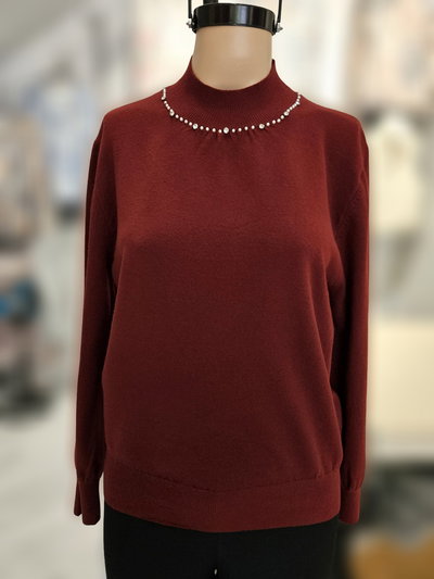 EL8883 Sweater cuello perlas y piedras