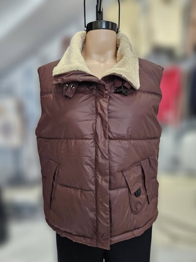 8510 Chaleco cuello corderito