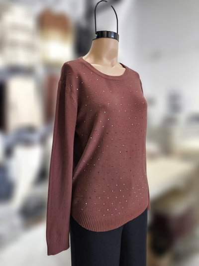 D50019 Sweater tacha cuadrada
