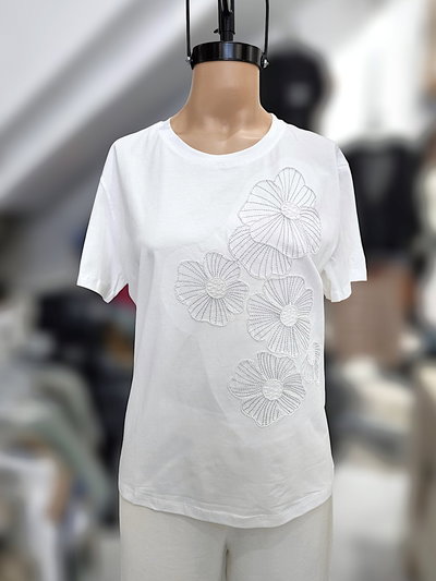 PT025 Remera flor mostacillas