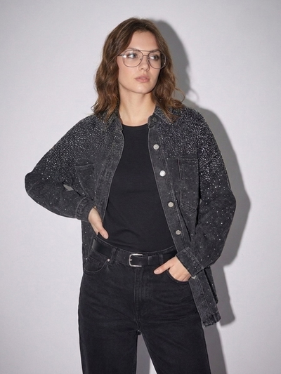 EA11-2-1 Campera jean tachas