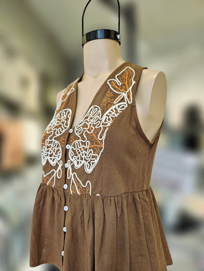 D248 Musculosa lino bordado 