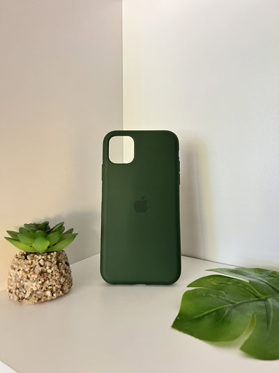 (11)  Silicon case iPhone 11
