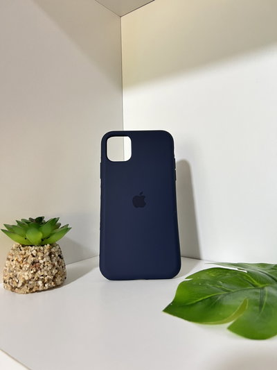 (16)  Silicon case iPhone 11