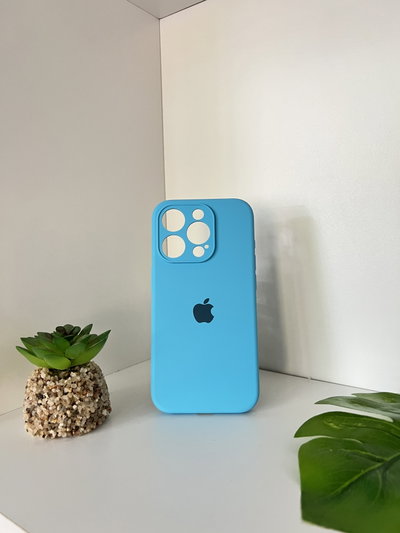 (8) Silicon case iPh 15 Pro