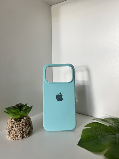(8) Silicon case iPhone 17 Pro