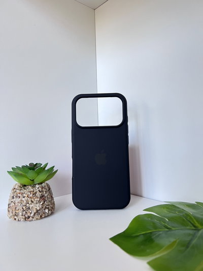(21) Silicon case IPh 17 Pro