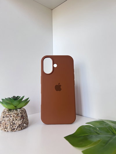 (21) Silicon case IPhone 17
