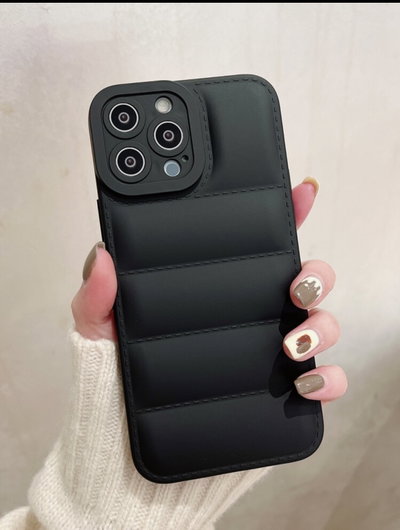 Case puffer Iph 13🖤