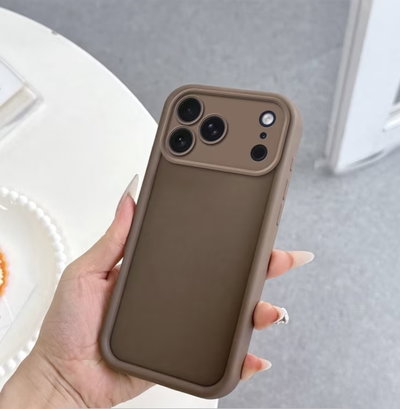 Case brown Iph 17 pro 🤎