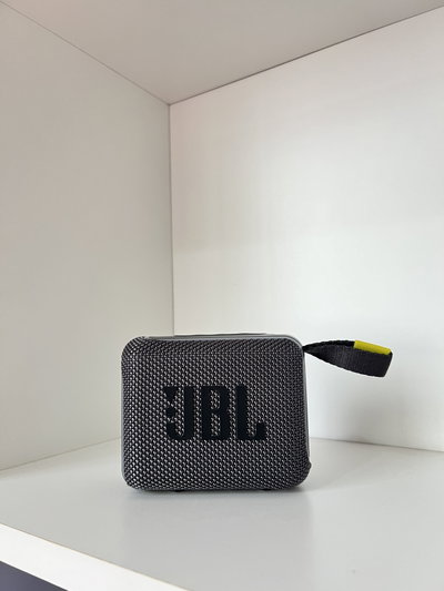 Parlante go4 Jbl gris 