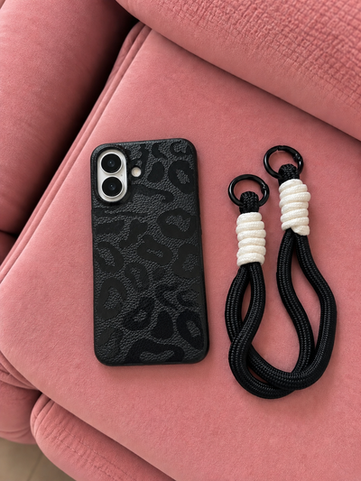 Case c/correa black Iph 17🖤