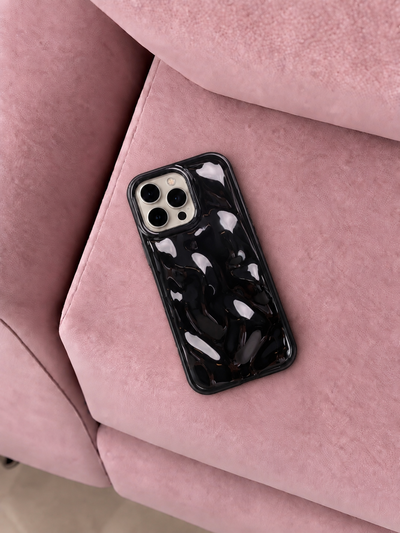 Case dented Iph 15 PM🖤