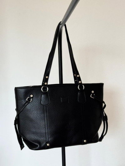 CARTERA MENNA NEGRA