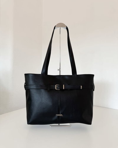 TOTE PRAGA NEGRA