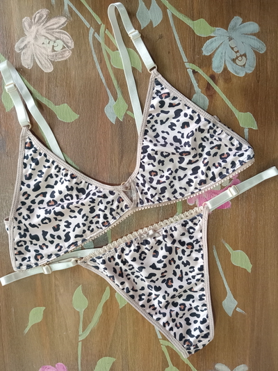 Conjunto Venus Leopardo 🐆 