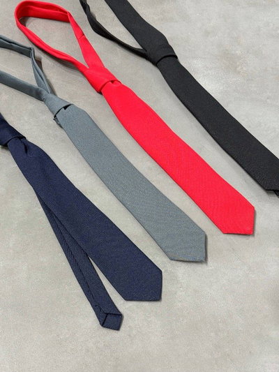 Corbatas lisas - 4 colores