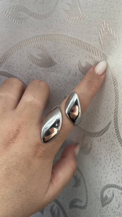 Anillo Gary
