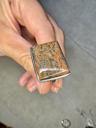 Anillo Unakita