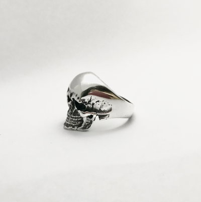 Anillo Craneo