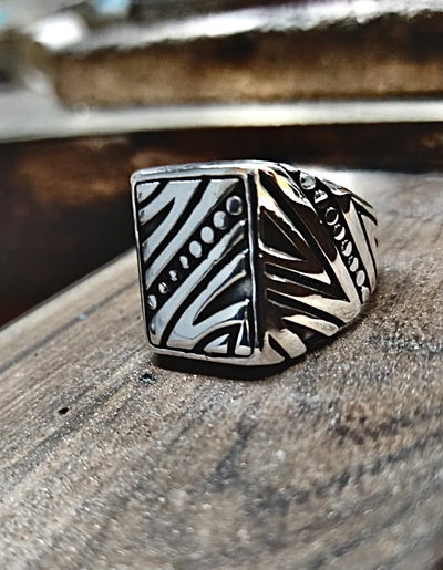 Anillo Maori