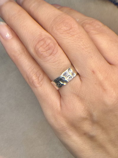 Anillo Martel