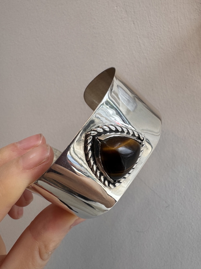 Esclava Ancha con Ojo de Tigre