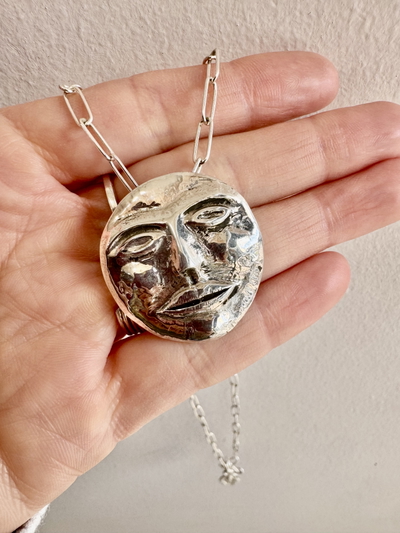 Rostro da Lua Nova 