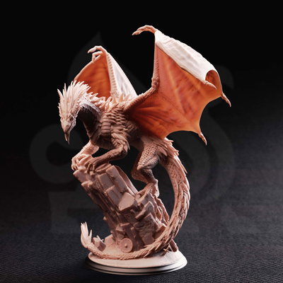 Gintharax – Dragón Plateado Adulto