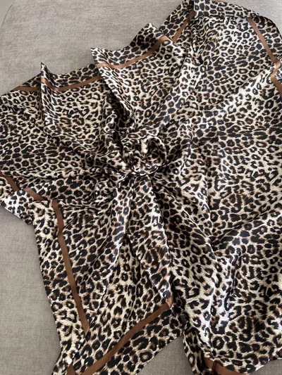 Pañuelo leopardo