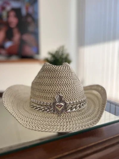 Sombrero heart pot