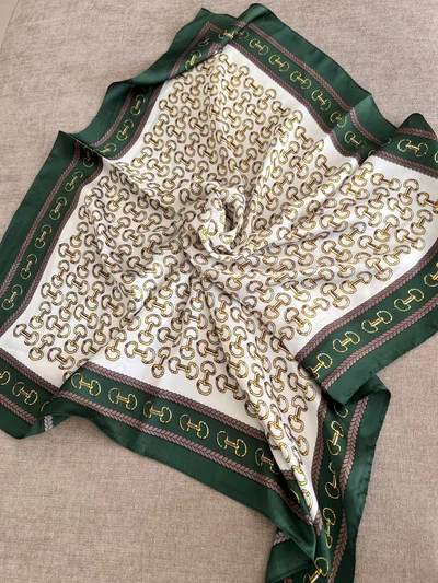 Pañuelo catena oro