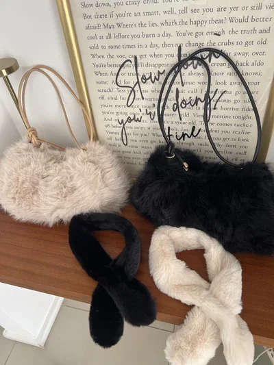 Kit bufanda y cartera de piel