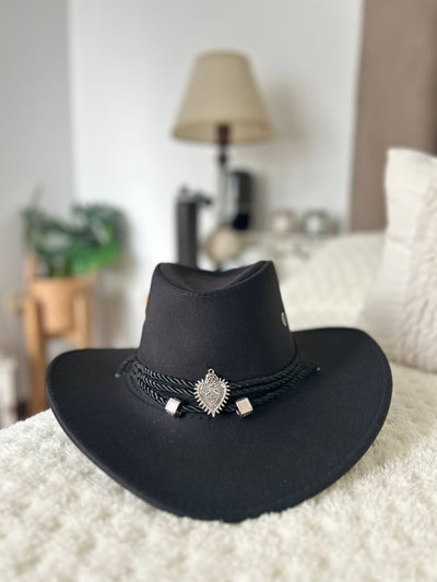 Sombrero Lory