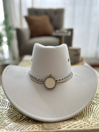 Sombrero den