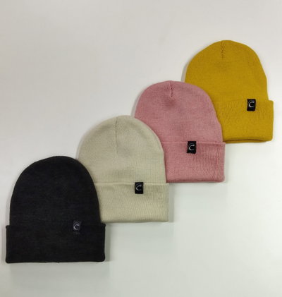 GORRITOS DE LANA modelo "A"