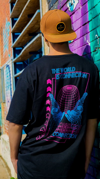 Remera The World