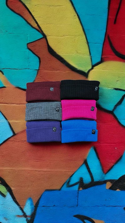 GORRITOS DE LANA modelo "B"