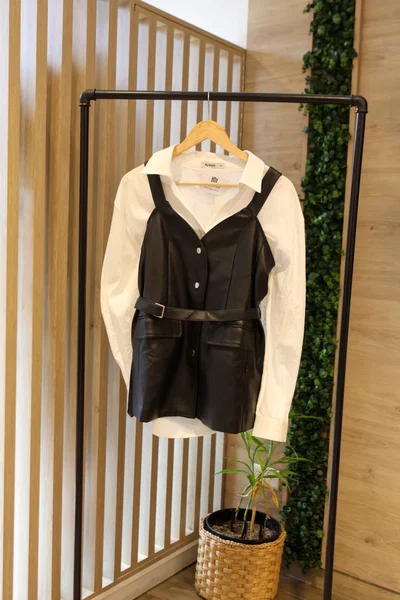 BLUSA LEOE