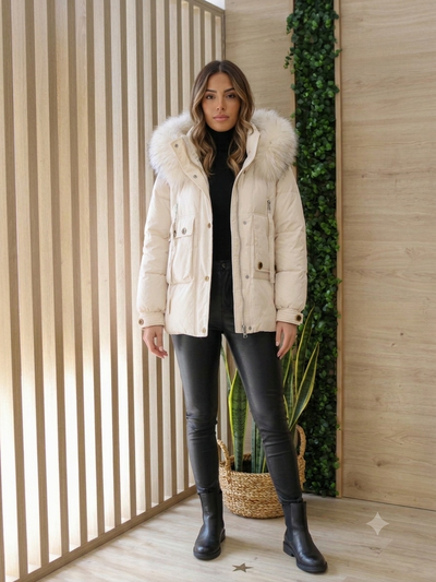 CAMPERA LORE
