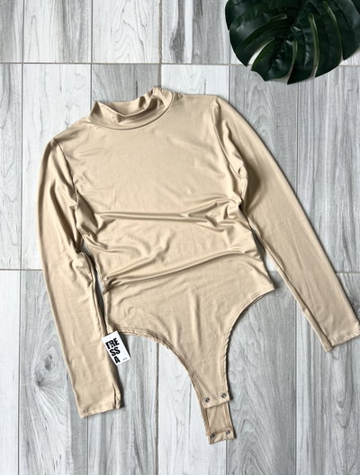 BODY SEMI | POLERA