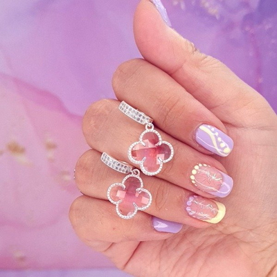 Aros Huggie trébol Rosa PL925