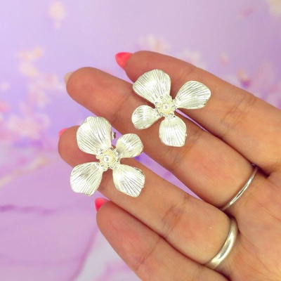 Aros flor xl metalizado blanco AB