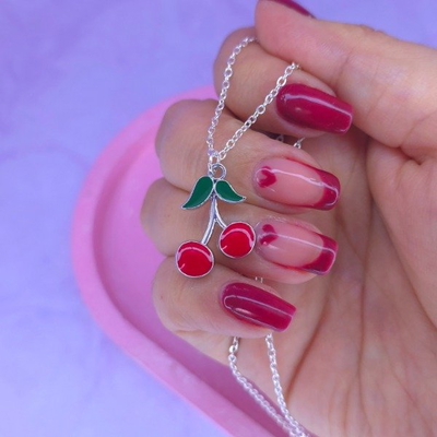 Collar Cherry esmaltado AB
