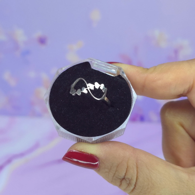 Anillo infinito corazones AQ