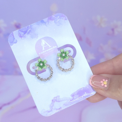 Aros pasante flor verde multi stras AQ
