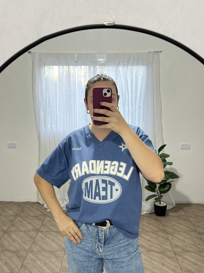 Remera Legandary azul 