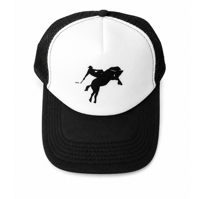 Gorra trucker con diseño regional