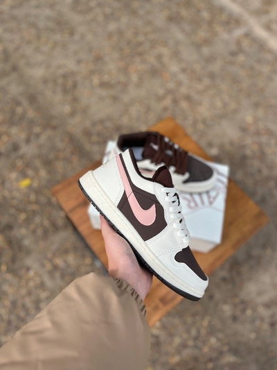 Jordan 1 marron y rosa