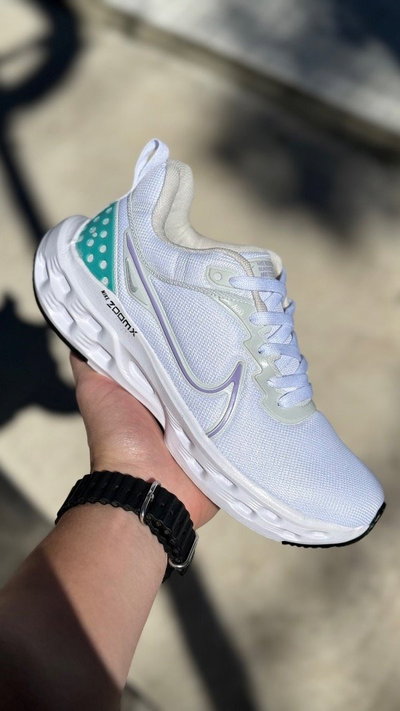 Nike zoomx blanca